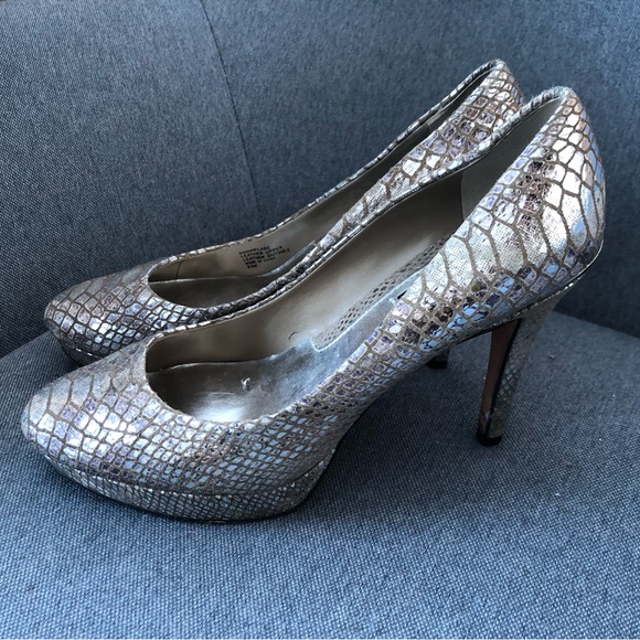White House Black Market Shoes - White House Black Market Shoes Heels